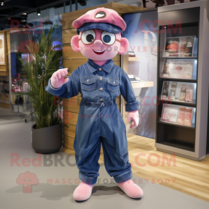 Personaje de traje de...