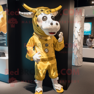 Gold Cow maskot...