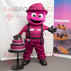 Magenta Wedding Cake maskot...