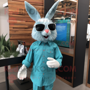 Cyan Rabbit mascotte...