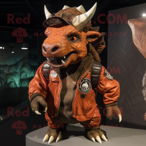 Rust Triceratops maskot...