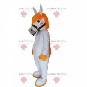 Maskot bílého koně s krásnou oranžovou hřívou - Redbrokoly.com