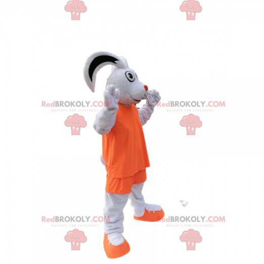 Mascote coelho branco com roupa esportiva laranja -
