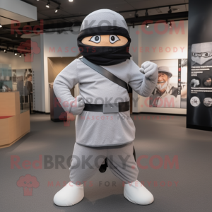 Grijze Ninja mascotte...