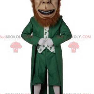 Mascotte leprechaun felice con una bella barba rossa -