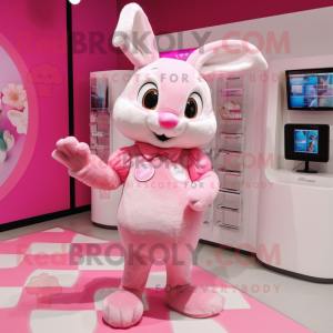 Pink Wild Rabbit maskot...