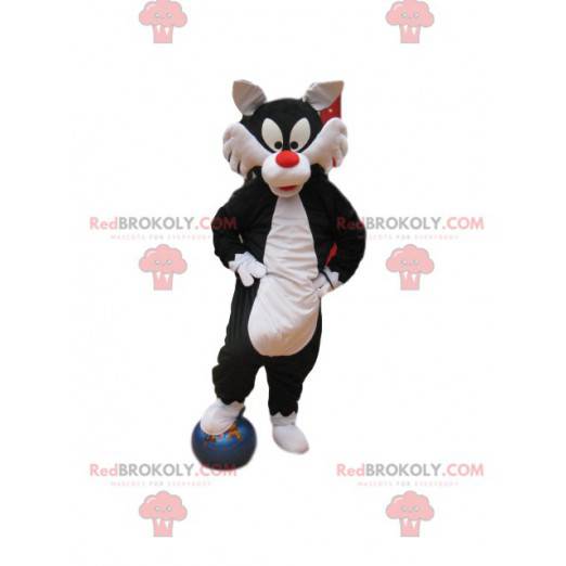 Grosminet mascot, from the cartoon Looney Tunes - Redbrokoly.com