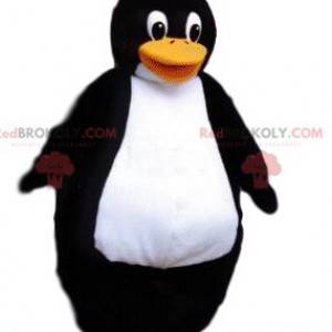 Mascote de pinguim muito musculoso com um grande sorriso -