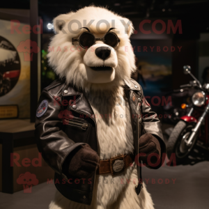 Disfraz de mascota de oso perezoso color crema vestido con una chaqueta de motociclista y fajines