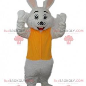 Mascota de conejo blanco con una camiseta amarilla -