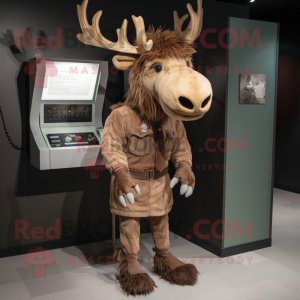 Rust Irish Elk maskot...