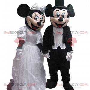 A dupla de mascotes Mickey e Minnie em trajes de casamento -