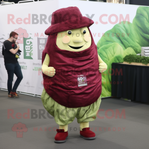 Maroon Corned Beef And Cabbage maskot kostyme karakter kledd med en vest og fotputer
