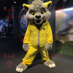 Personaje de disfraz de mascota Lemon Yellow Hyena vestido con una sudadera con capucha y almohadillas para los pies