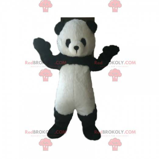 Mascote panda com um pequeno focinho redondo - Redbrokoly.com
