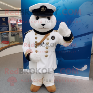 White Navy Seal maskot...