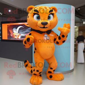 Orange Jaguar maskot...