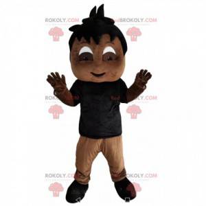 Mascot liten pojke med en svart tröja - Redbrokoly.com