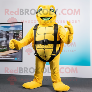 Yellow Turtle mascotte...