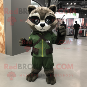 Forest Green Raccoon maskot...