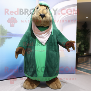 Forest Green Walrus maskot...