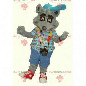 Gray raccoon mascot in vacationer outfit - Redbrokoly.com
