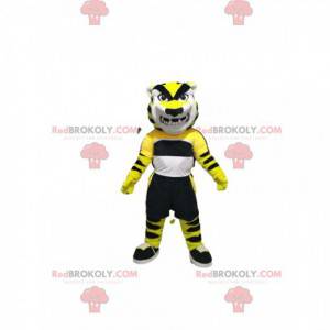 Velmi hrozivý tygří maskot se sportovním oblečením -