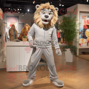 Silver Tamer Lion maskot...