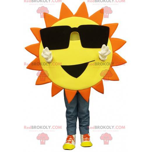 Mascote do sol amarelo e laranja com óculos de sol -