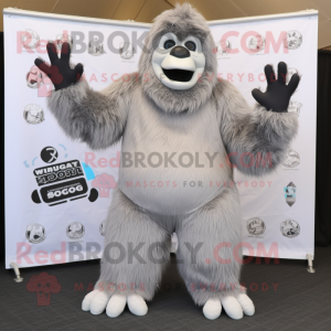 Silver Sasquatch mascotte...