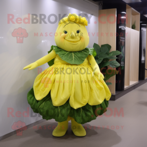 Yellow Cabbage Leaf maskot...