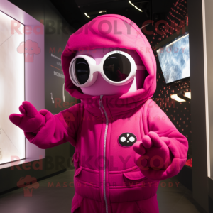 Magenta astronaut mascotte...