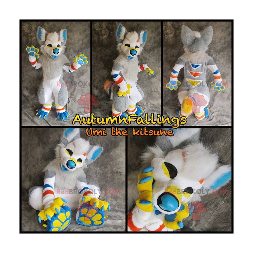 Mascotte de chien gris blanc bleu et jaune tout poilu -