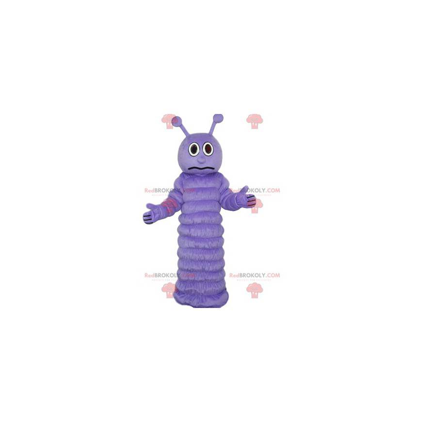 Mascota de la oruga púrpura con una mirada de sorpresa -