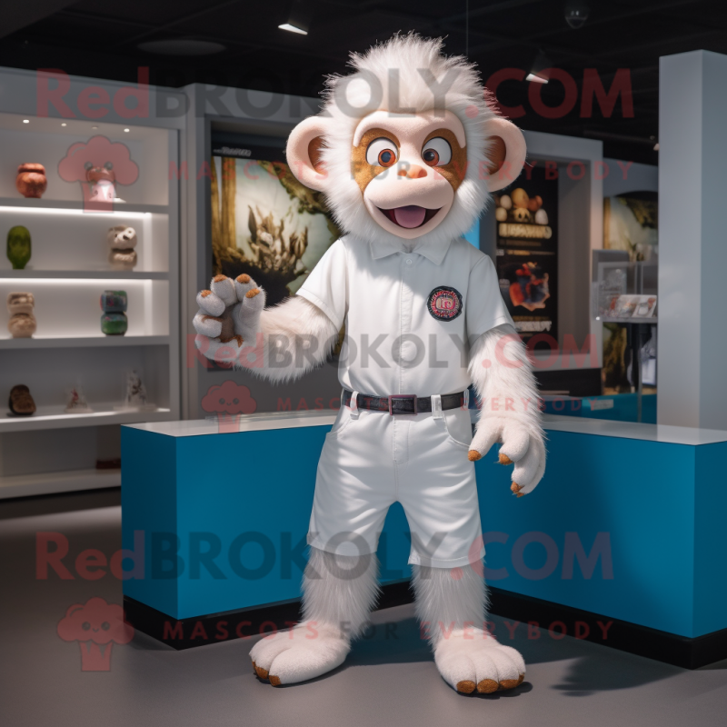Personaje de traje de mascota de mono blanco vestido con una camisa de polo  y horquillas - Disfraces de mascotas -  Tamaño L (175-180 CM)