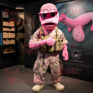 Pink Marine Recon maskot...