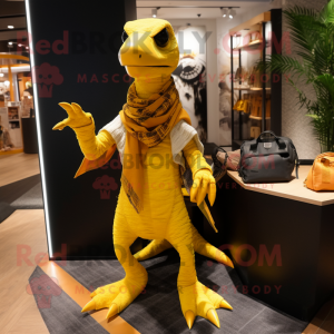 Gold Deinonychus maskot...