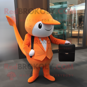 Oranje narwal mascotte...