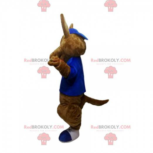 Brun känguromaskot med en blå tröja - Redbrokoly.com
