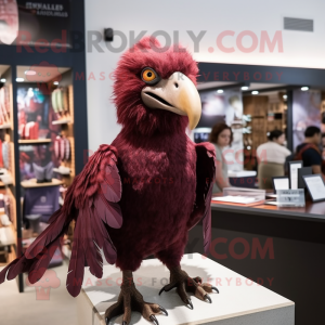 Maroon Vulture maskot...