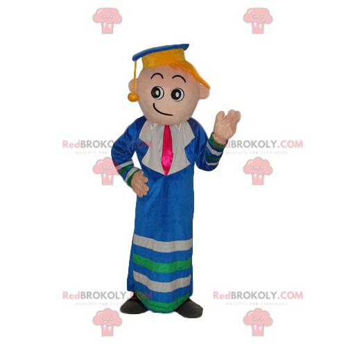 Mascota niño graduado con una bata y una gorra azul -