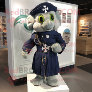 Granatowy kostium maskotki...
