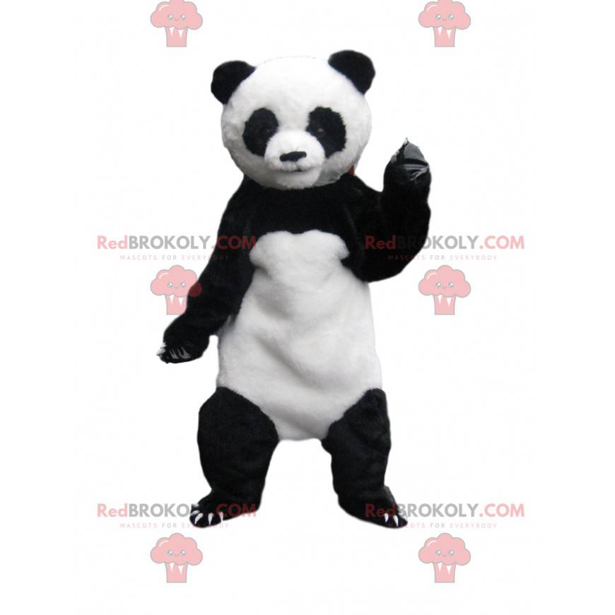 Mascote do panda branco e preto com grandes garras -