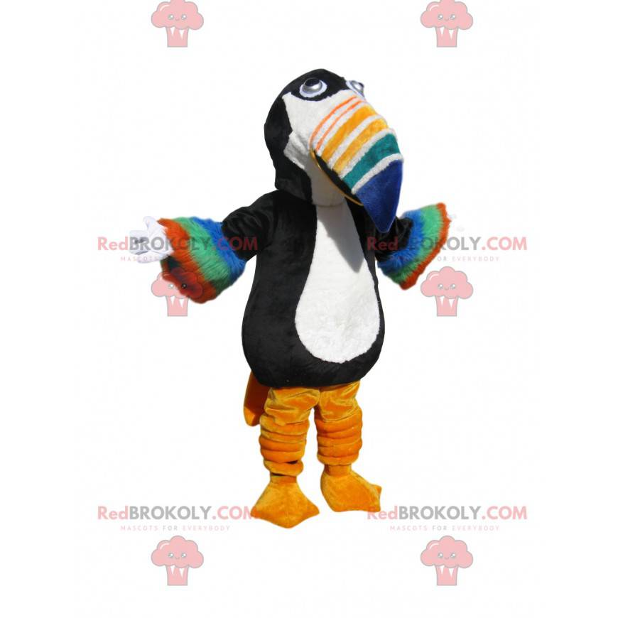 Mascote tucano preto e branco com bico multicolorido -