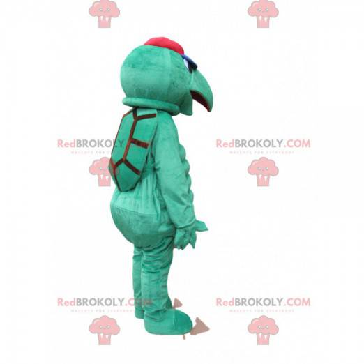 Mascotte tartaruga verde con muso appuntito e berretto -