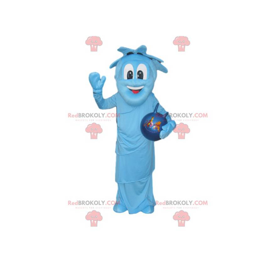 Veldig smilende blå karakter maskot med en blå ballong -