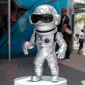 Silver Astronaut maskot...