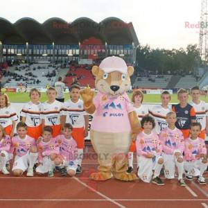 Mascote de rato roedor marrom com uma camisa rosa -