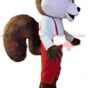 Braunes und weißes Eichhörnchenmaskottchen mit rotem Overall -