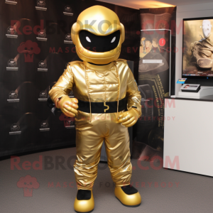 Gold Commando maskot...